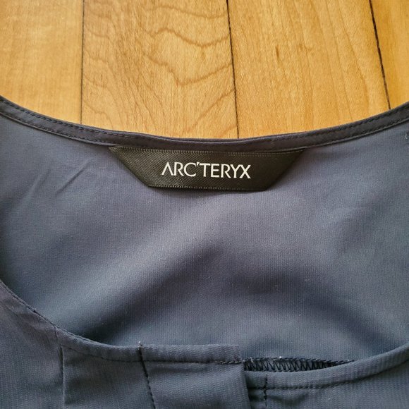 Arc'Teryx Kyla Romper - size 8 - Picture 2 of 5